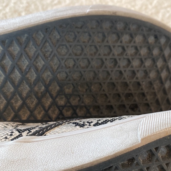 Snake Print Vans Mens 7.5 or Women's 9 / 9.5 - Picture 6 of 8